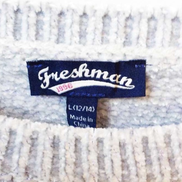 A Nordstrom’s soft long sleeve top with sparkles! - Picture 4 of 4